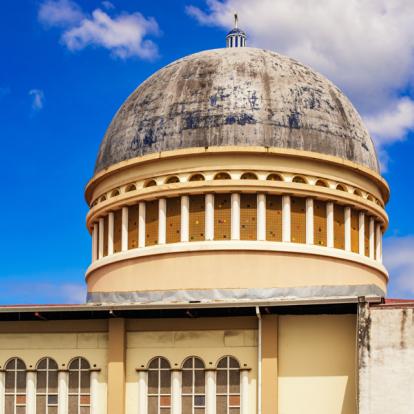 San Jose - Roof of the catholic church Voyage au Costa Rica : Le Costa Rica en famille avec des enfants
