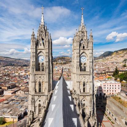 Quito - Basilica del Voto Nacional Voyage en Equateur : Patchwork d'Equateur