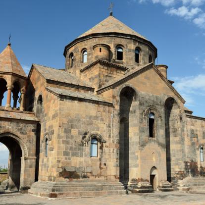 Echmiadzin - Saint Hripsime Church Circuit en Géorgie : La Transcaucasienne