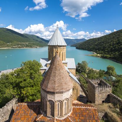 Ananuri fortress Voyage en Géorgie : La Transcaucasienne