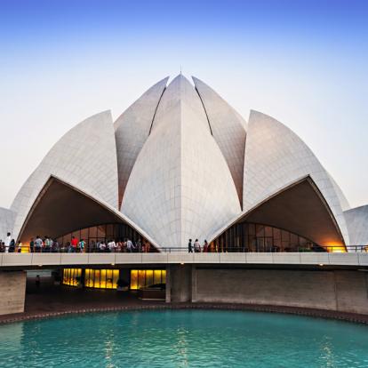 New Delhi - Lotus Temple Voyage en Inde : Circuit Découverte Hors des Sentiers Battus