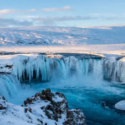 Voyage en Islande : Aurores Boréales et Volcans en Raquettes