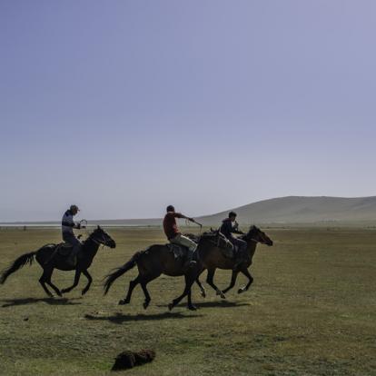 Randonnée Equestre au Kirghizistan : Tien Shan Equitation