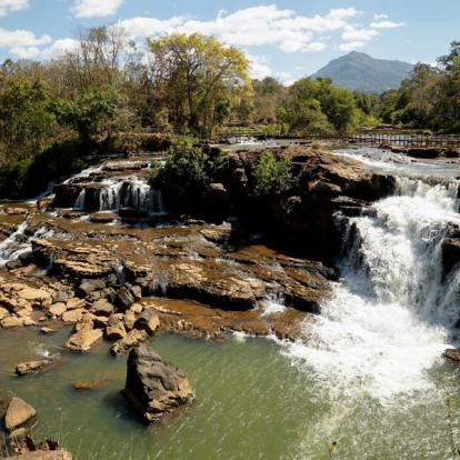 Plateau des Bolovens - Tad Lo Voyage au Laos : Le Sud Autrement