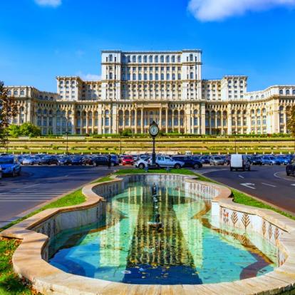 Bucarest - Parlement Voyage en Roumanie : Le Charme de la Roumanie