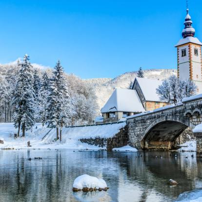 Bohinj - Church of St. John the Baptist Voyage en Slovénie : Randonnée Raquette