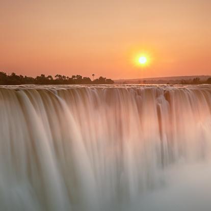 Victoria Falls Voyage en Zambie : Les Secrets Gardés de Zambie