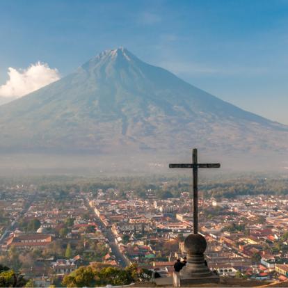 Antigua Voyage au Guatemala - Aventure en terre volcanique